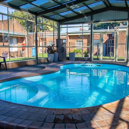 Arkana Motor Inn & Terrace Apartments Mount Gambier Extérieur photo