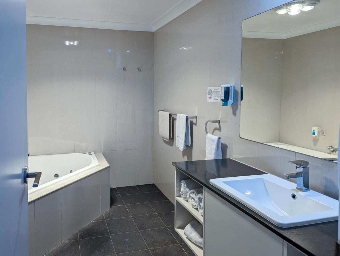 Arkana Motor Inn & Terrace Apartments Mount Gambier Extérieur photo